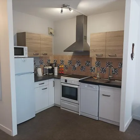 Appartement 5 Couchages, Proche Port, Parking Privé - Fr-1-843-2