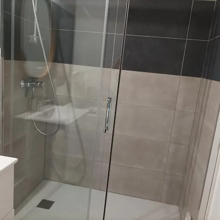 5 Couchages, Proche Port, Parking Privé - Fr-1-843-2 Appartement *